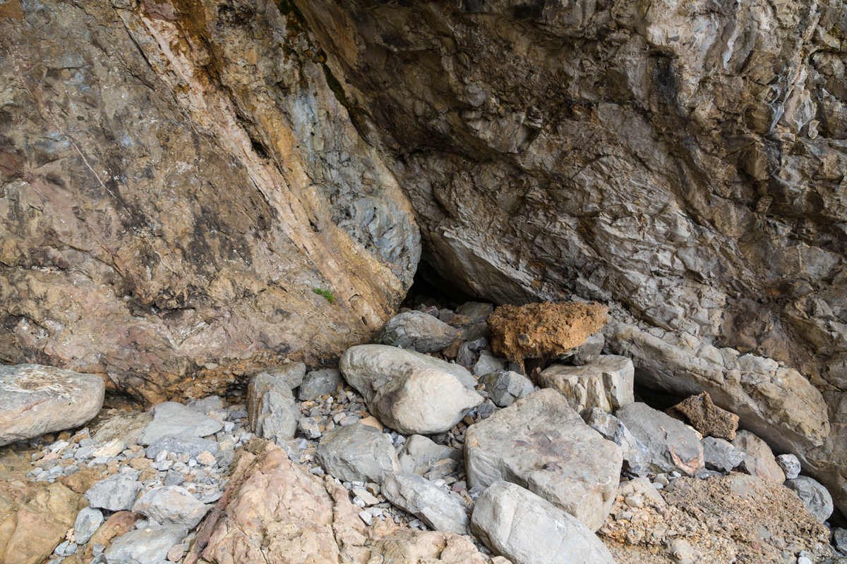 Zoom in 8K6A0878 Forester's Cave_w.jpg