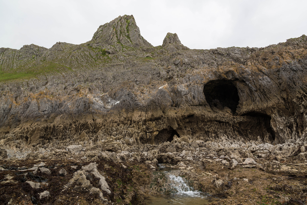 Zoom in 8K6A0910 Devils Kitchen - cliff location_w.jpg
